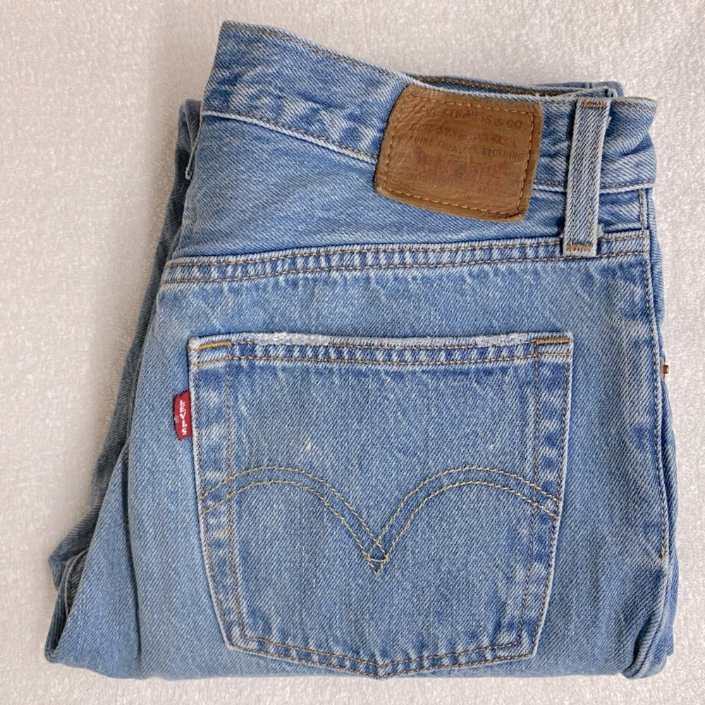 Levi’s 501 Light Wash Distressed DIY Patched Relaxed Straight Leg Jeans 27 - Picture 3 of 16